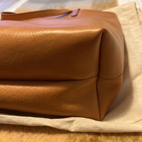 Sjaelv Leather Tote - Picture 12 of 14